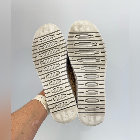 ILSE JACOBSEN Tan and White Tulip laser cut slip on sneakers size 39/8.5-9US - Picture 8 of 8